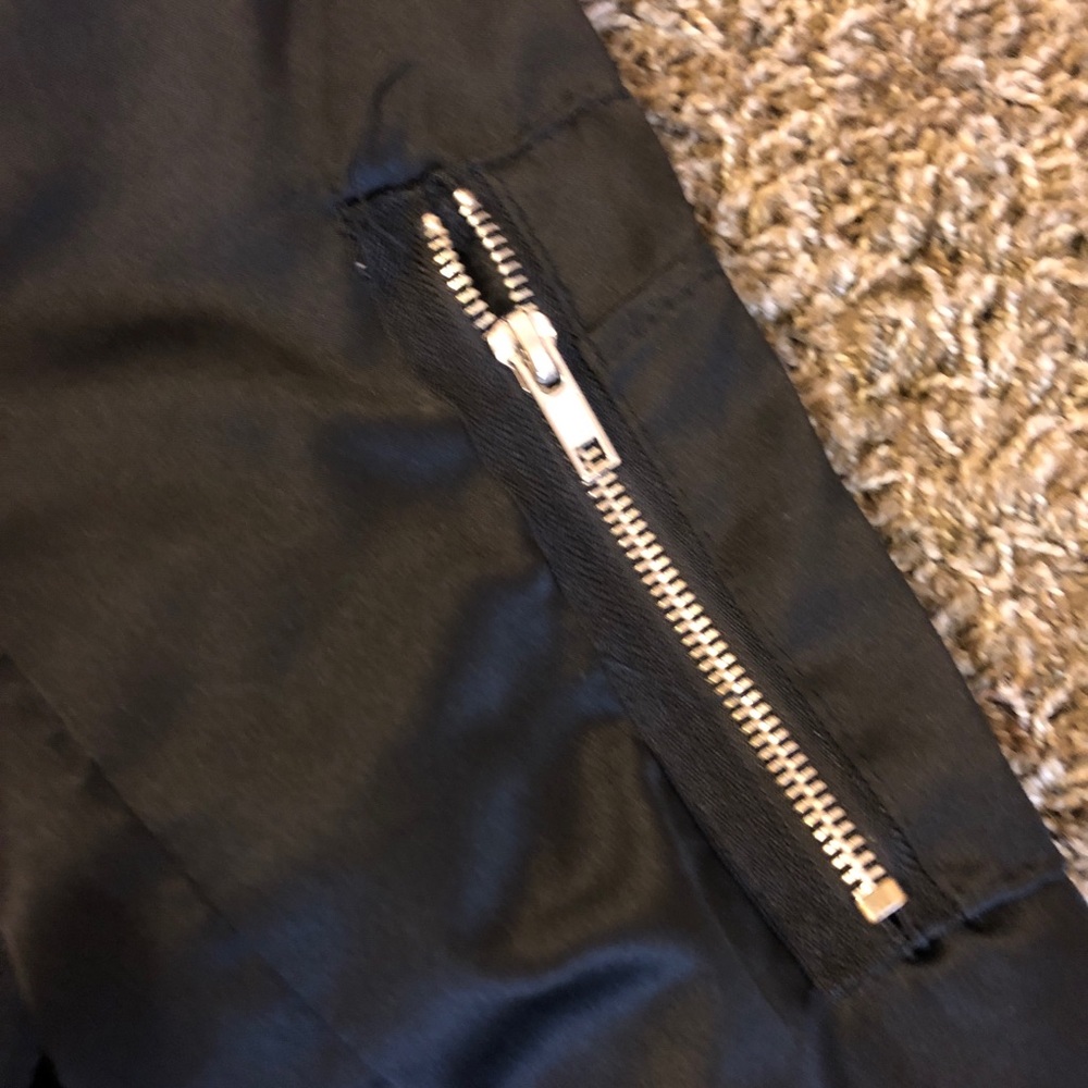 Jacket - Picture 3 of 4